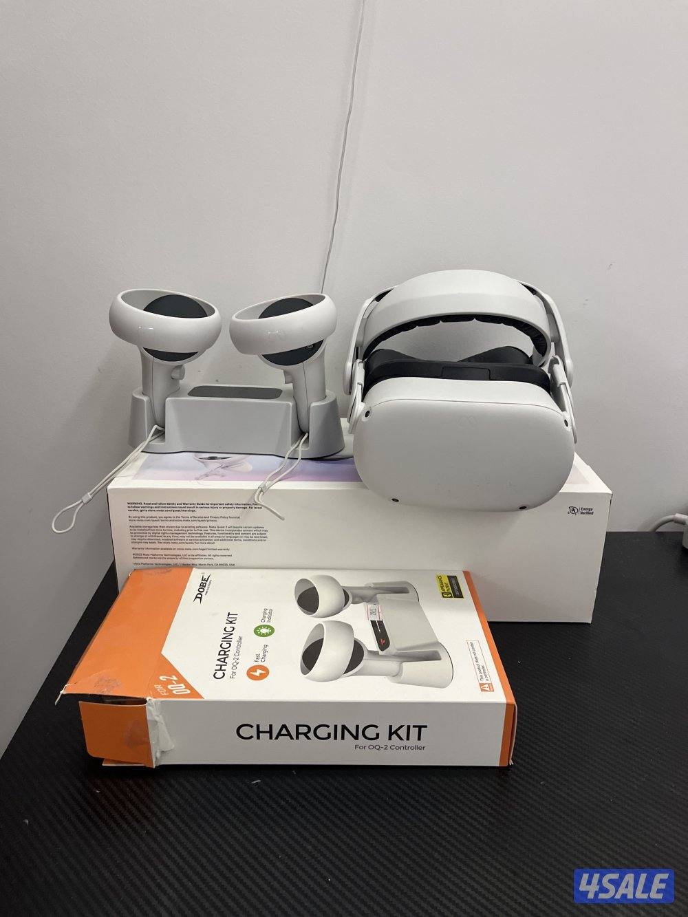 VR ouclus quest 2 مع شحنها للبيع1