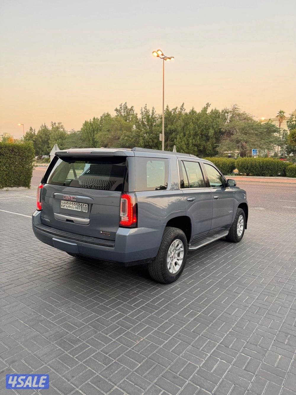 للبيع يوكن SLT ماشي 200 مديل 20154