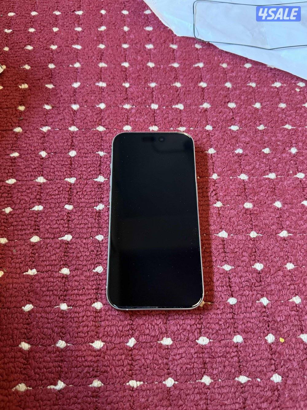 ايفون 15 برو 128 جيجا نظيف شبه جديد بطاريه 100‎%‎0