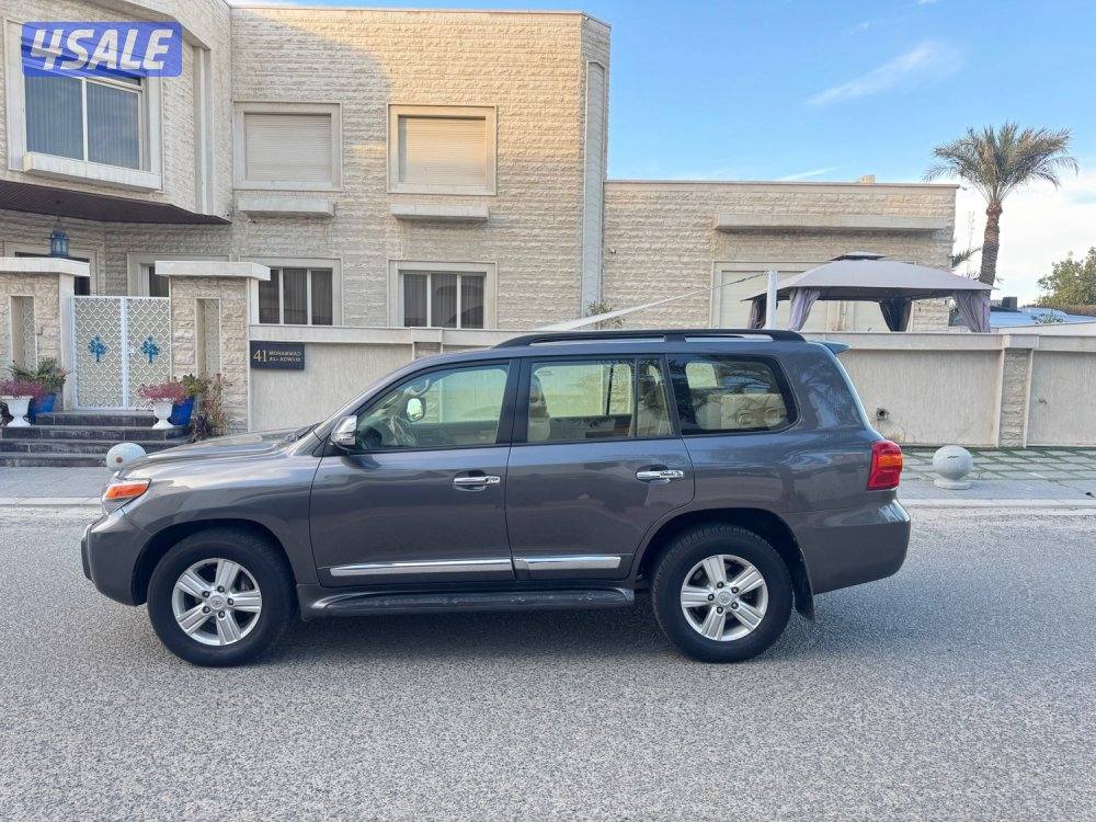 لاندكروزر GXR مديل 2015 8 سلندر4