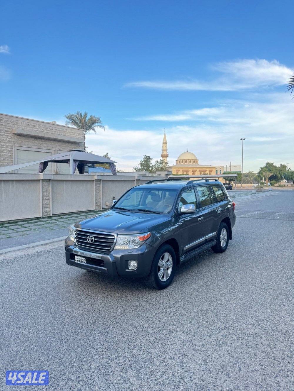 لاندكروزر GXR مديل 2015 8 سلندر11