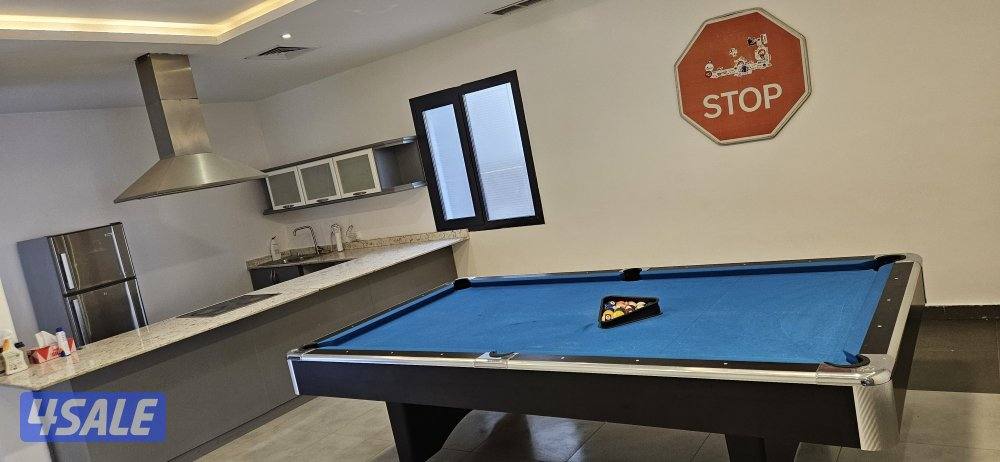 للبيع شاليه واجها شرقيه على البحر بالمرحله الثالثه قرب المول2