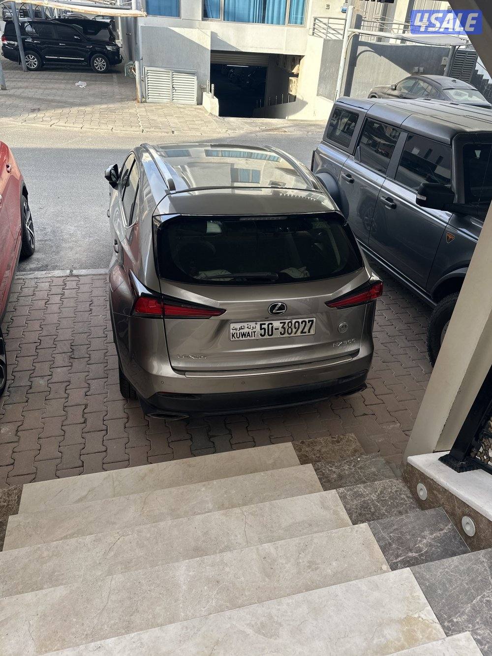 لكزز ان اكس٣٠٠0