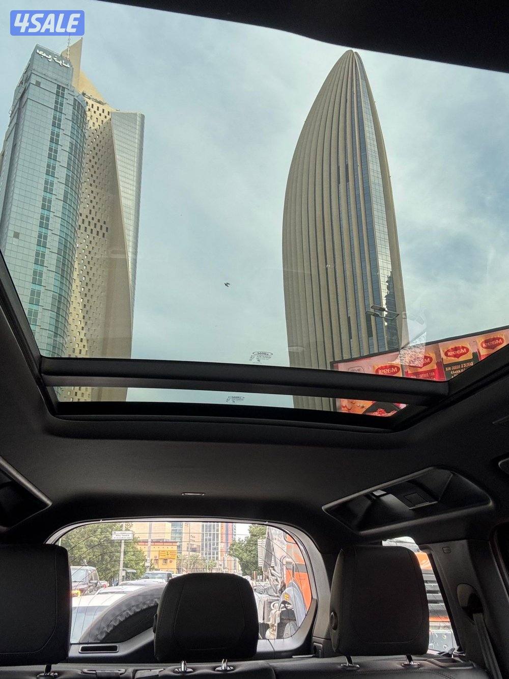 للبيع دفندر 110 وارد وكالة الكويت 6 سلندر تيربو اعلى مواصفات ماشي32الف9