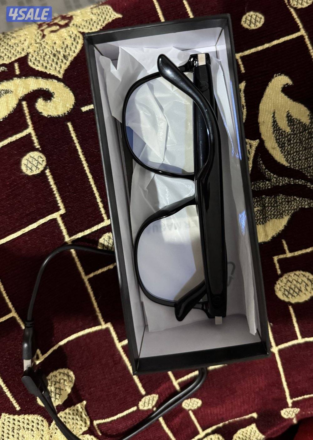 نظارة ذكيه تقدر تتكلم منه وفيه نظام تواصل مكالمه2