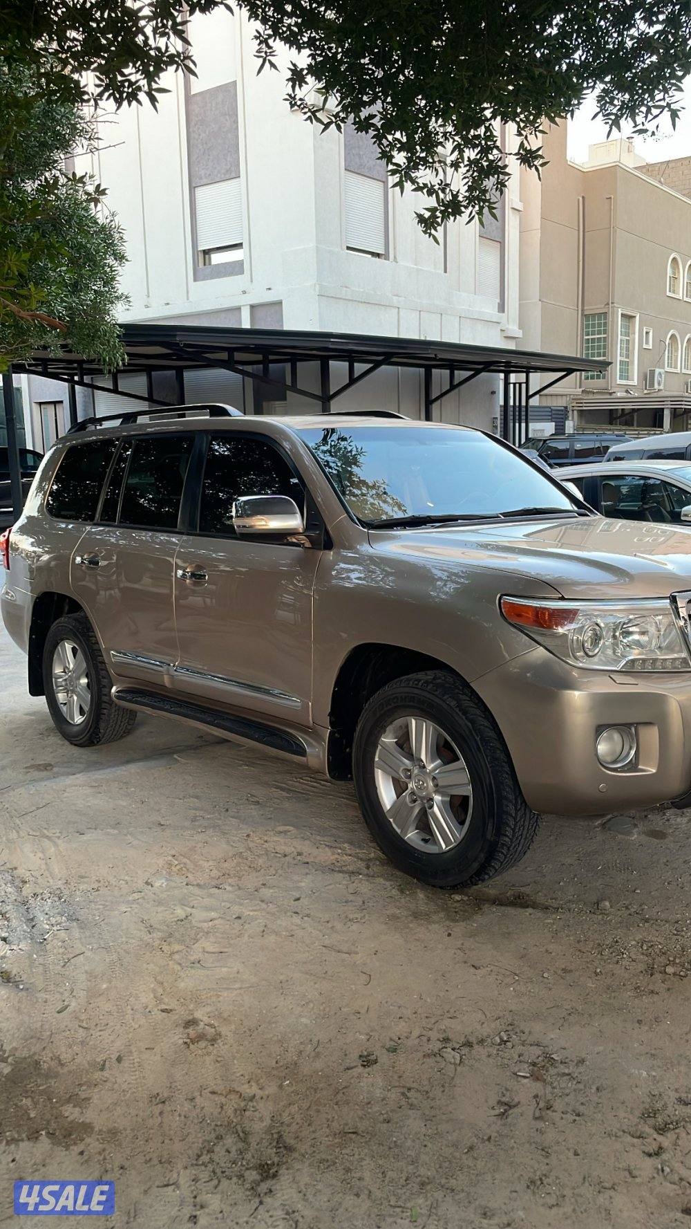 للبيع لاند ٢٠١٣1