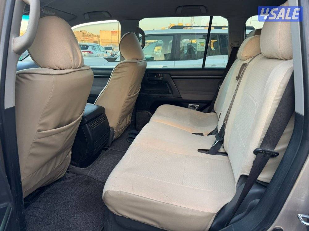 لاند كروز٢٠١١ عداد٣٩٠ ألف شرط الفحص قير مكينه شاصي بدي أصباغ قير عادي6