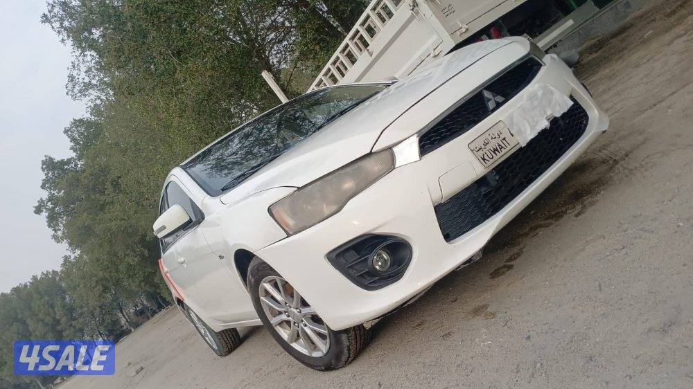 للبيع ميتسوبيشي لانشر 2000 سي سي البيع لعدم الحاجه السياره ممتازه الله4