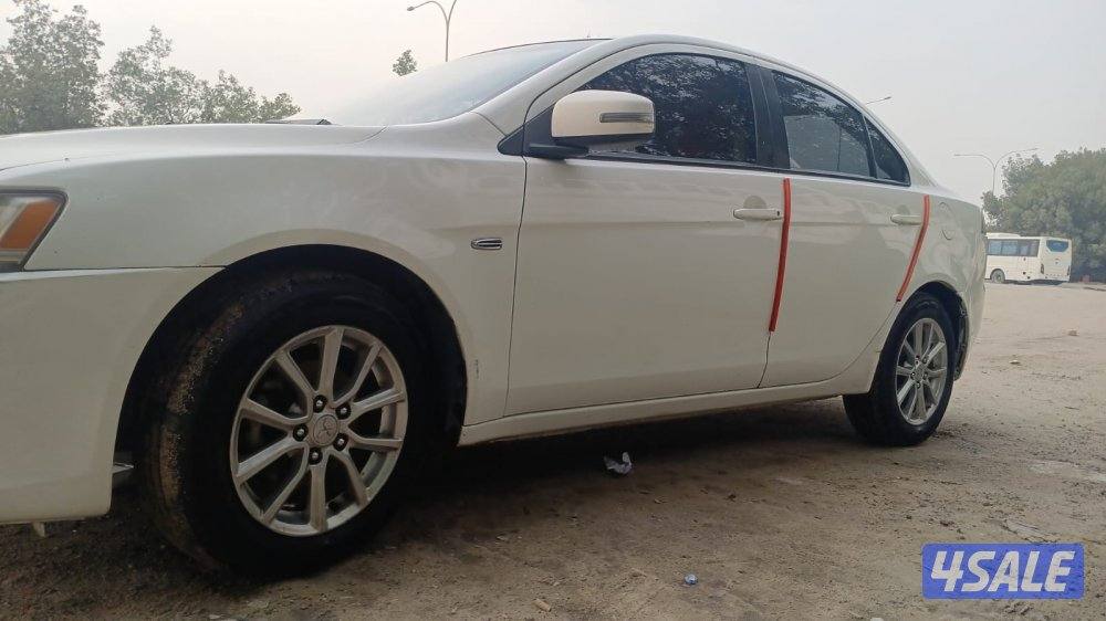 للبيع ميتسوبيشي لانشر 2000 سي سي البيع لعدم الحاجه السياره ممتازه الله7