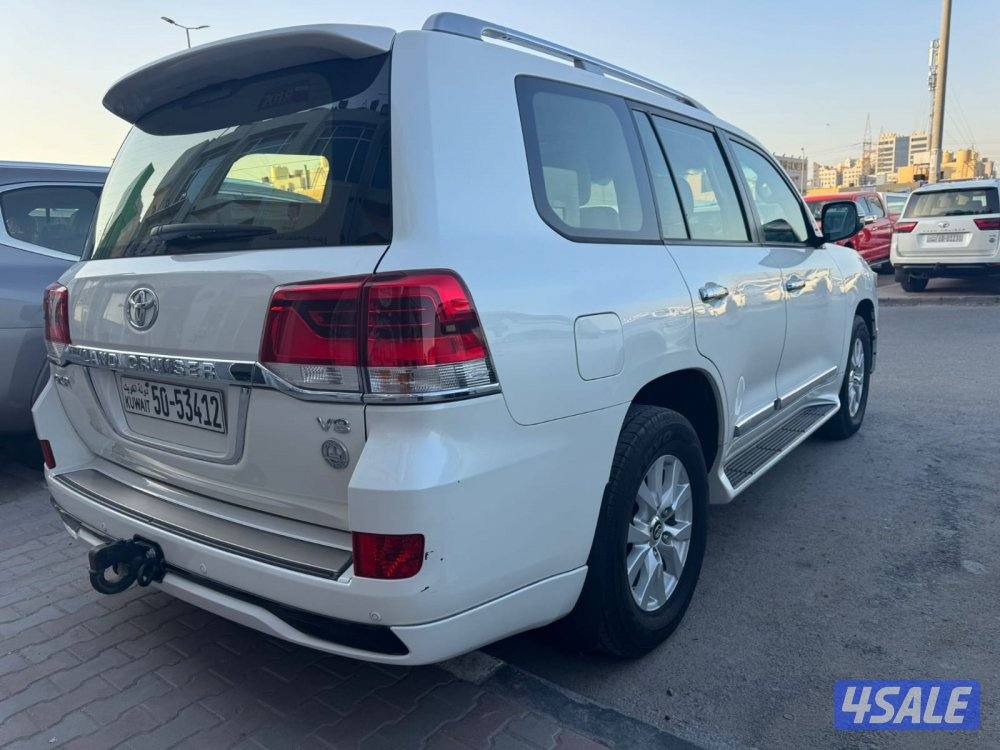 لاند كروز GX.R V8 ٢٠١٨ الساير عداد ٣٢٠ ألف شرط الفحص صبغ وكاله1