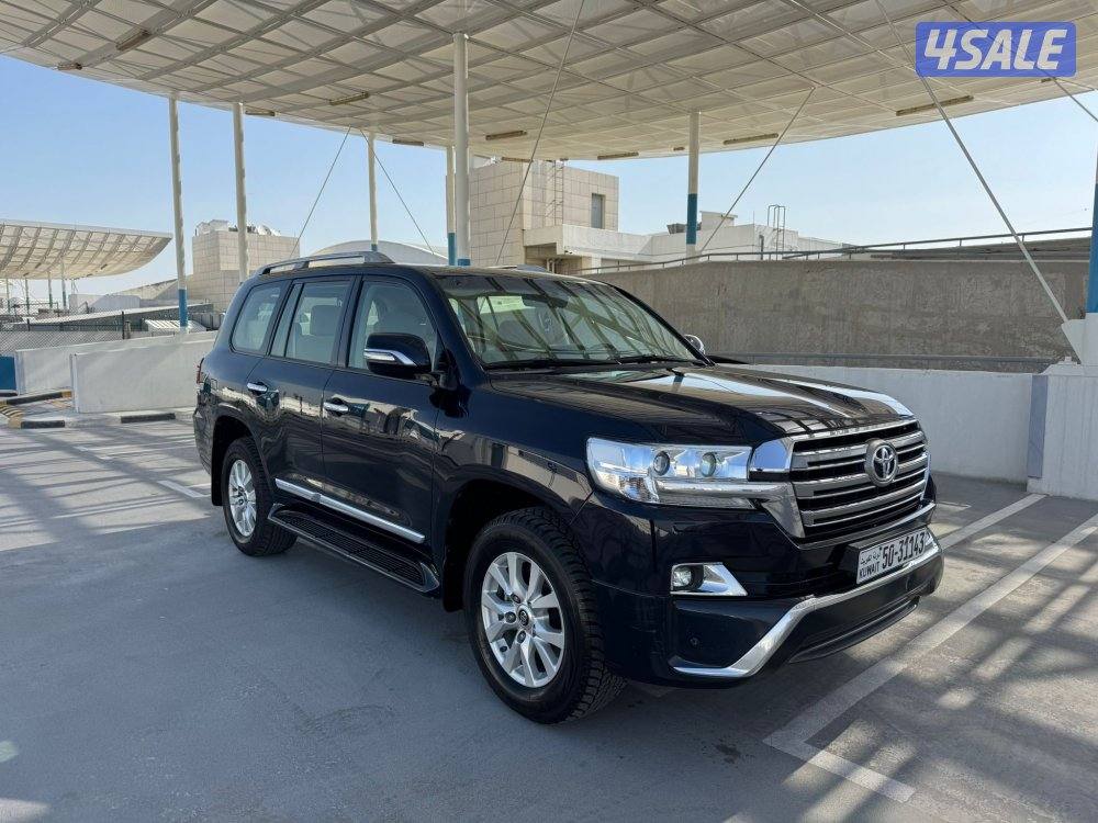 للبيع GXR موديل 2018 بحالة الوكاله 8 سلندر3