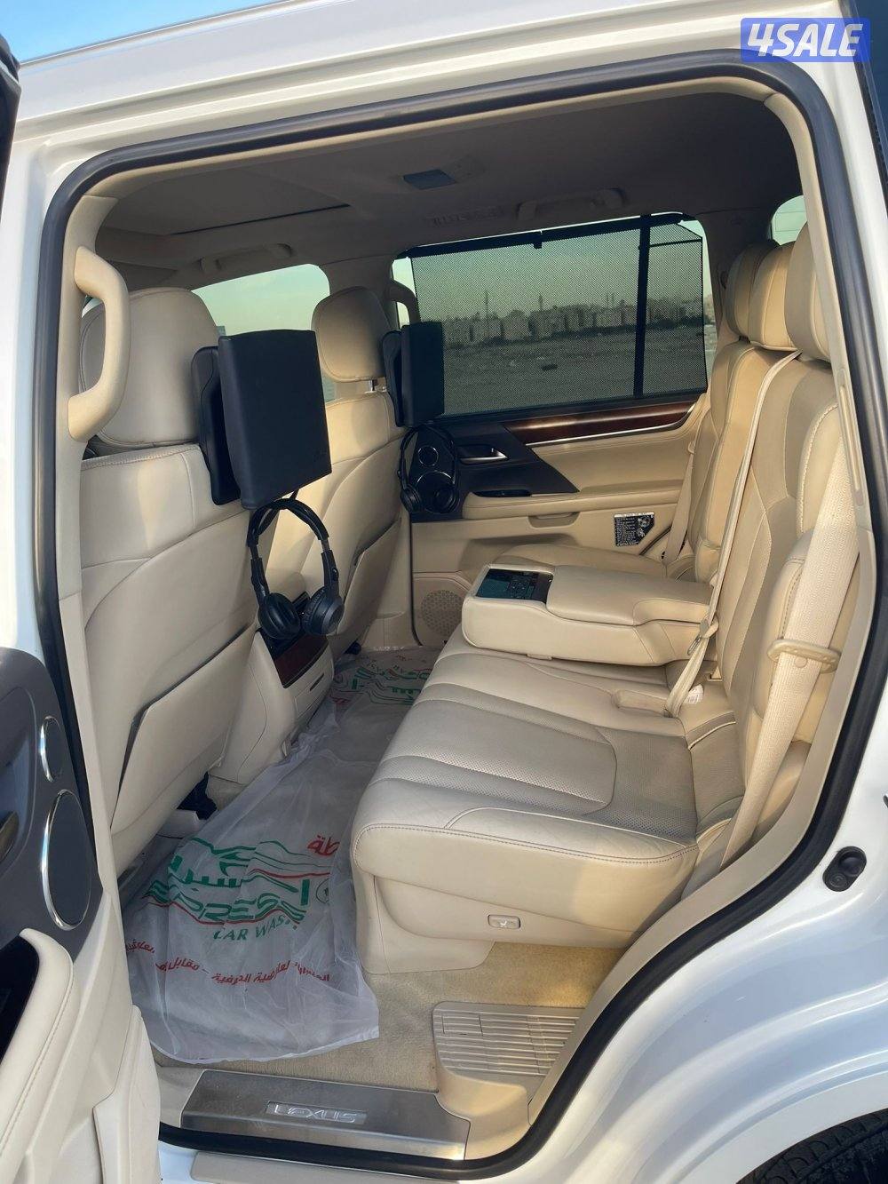 لكزس LX570 ٢٠١٦ وارد الخليج عداد ٣٢٤ ألف شرط الفحص صبغ وكاله3