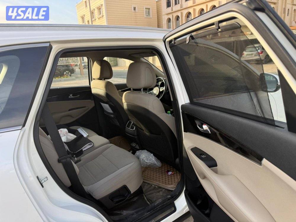 كيا سورينتو موديل 20165