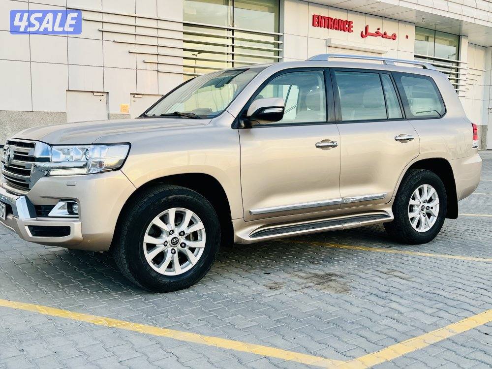 لاند كروزر GXR83