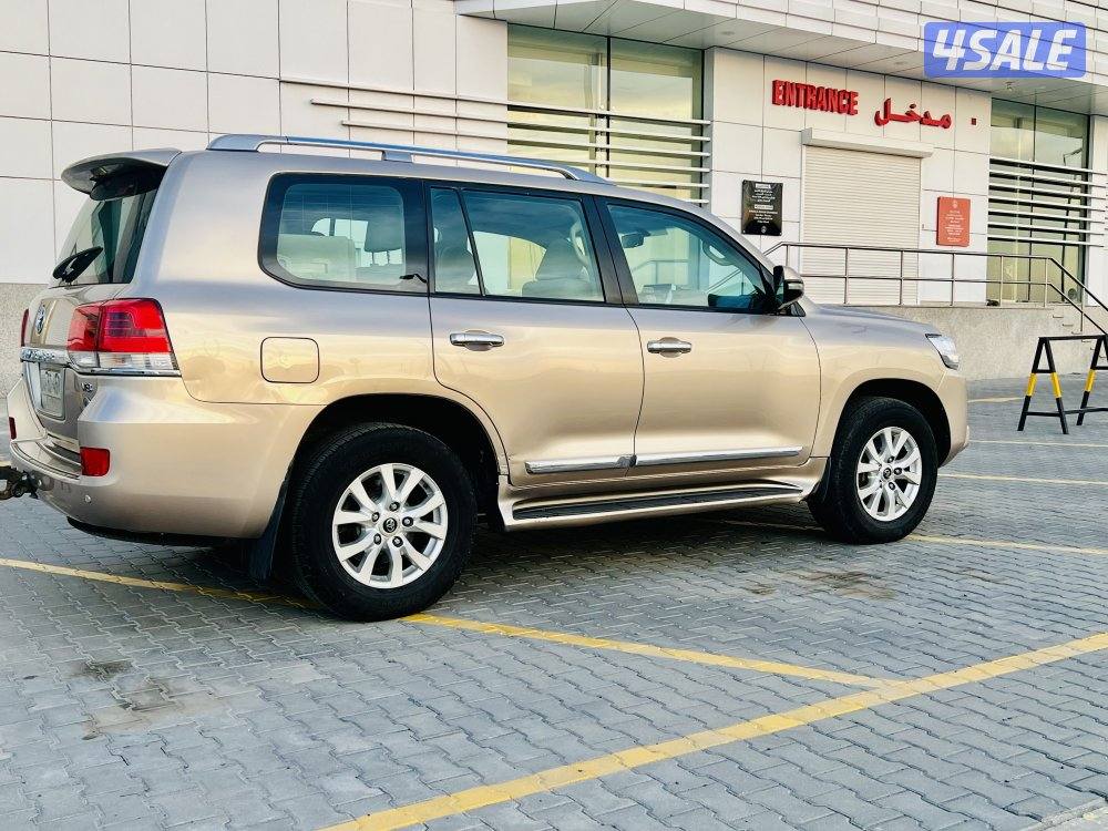 لاند كروزر GXR85