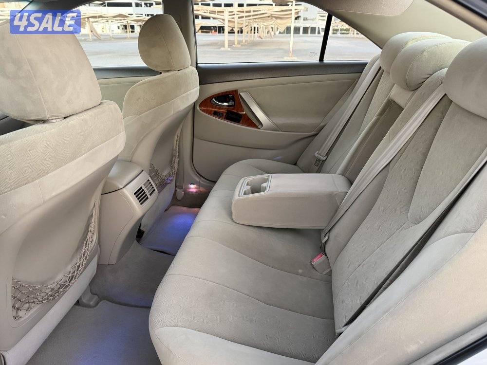 للبيع تويوتا كامري GLX 2009 قمة بالنظافة7