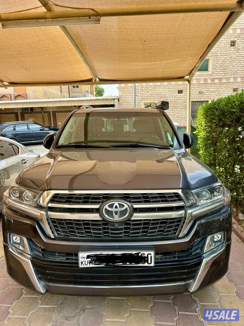 لاند كروزر سقنتشر جي اكس ار ٨ سلندر موديل 21 / ماشي١٦٧٠٠٠3