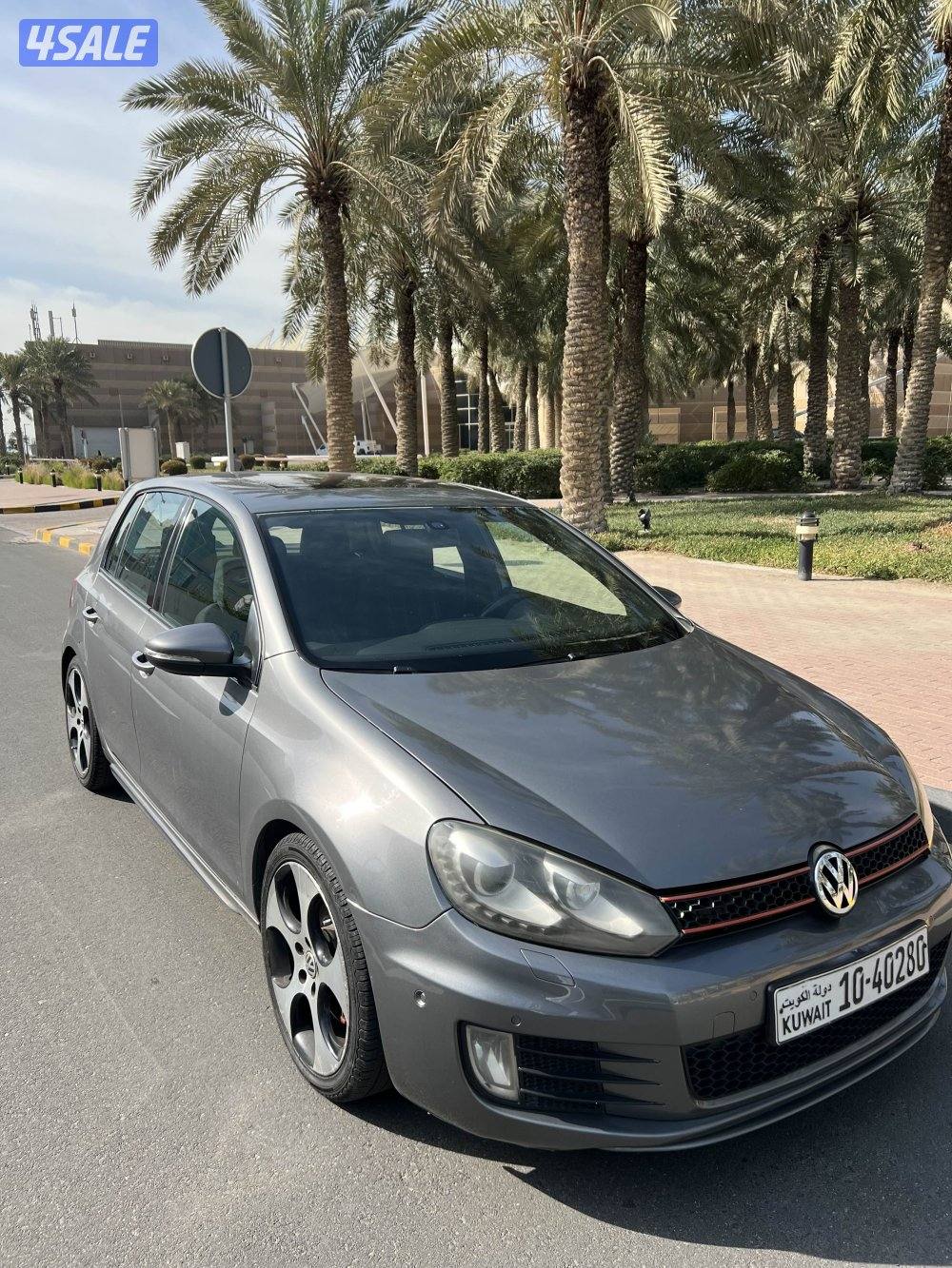 Volkswagen Golf 6 GTI0