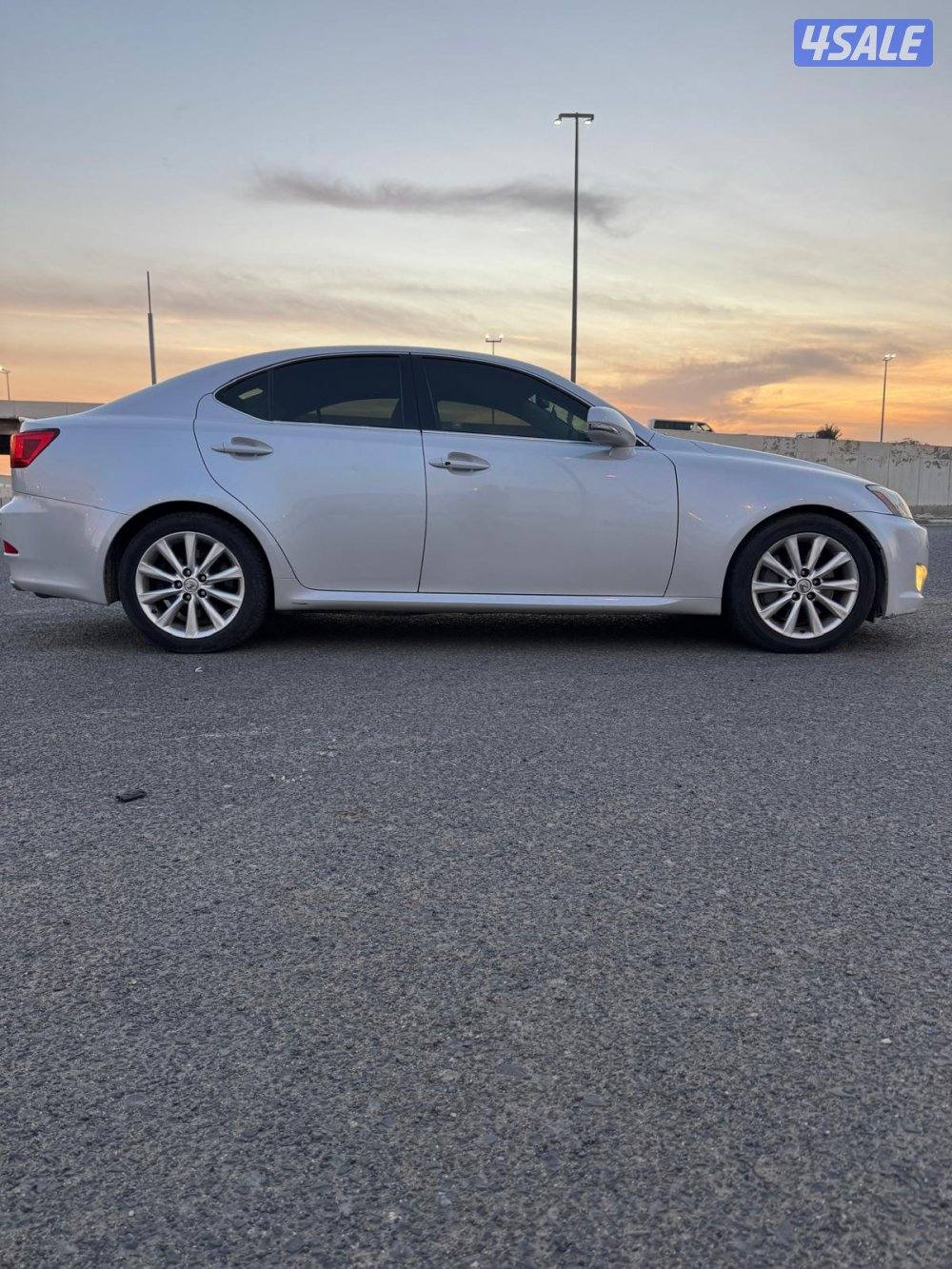 للبيع لكزس IS3004