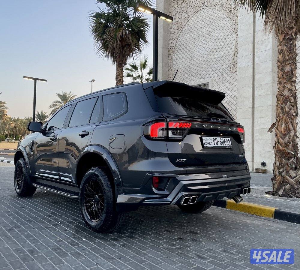 ايفرست اصفار 202510