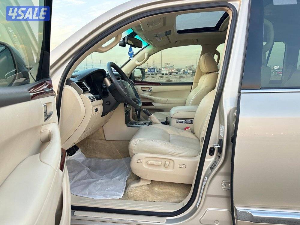 لكزس LX 570 موديل ٢٠١٥ سيرفس وكالة10