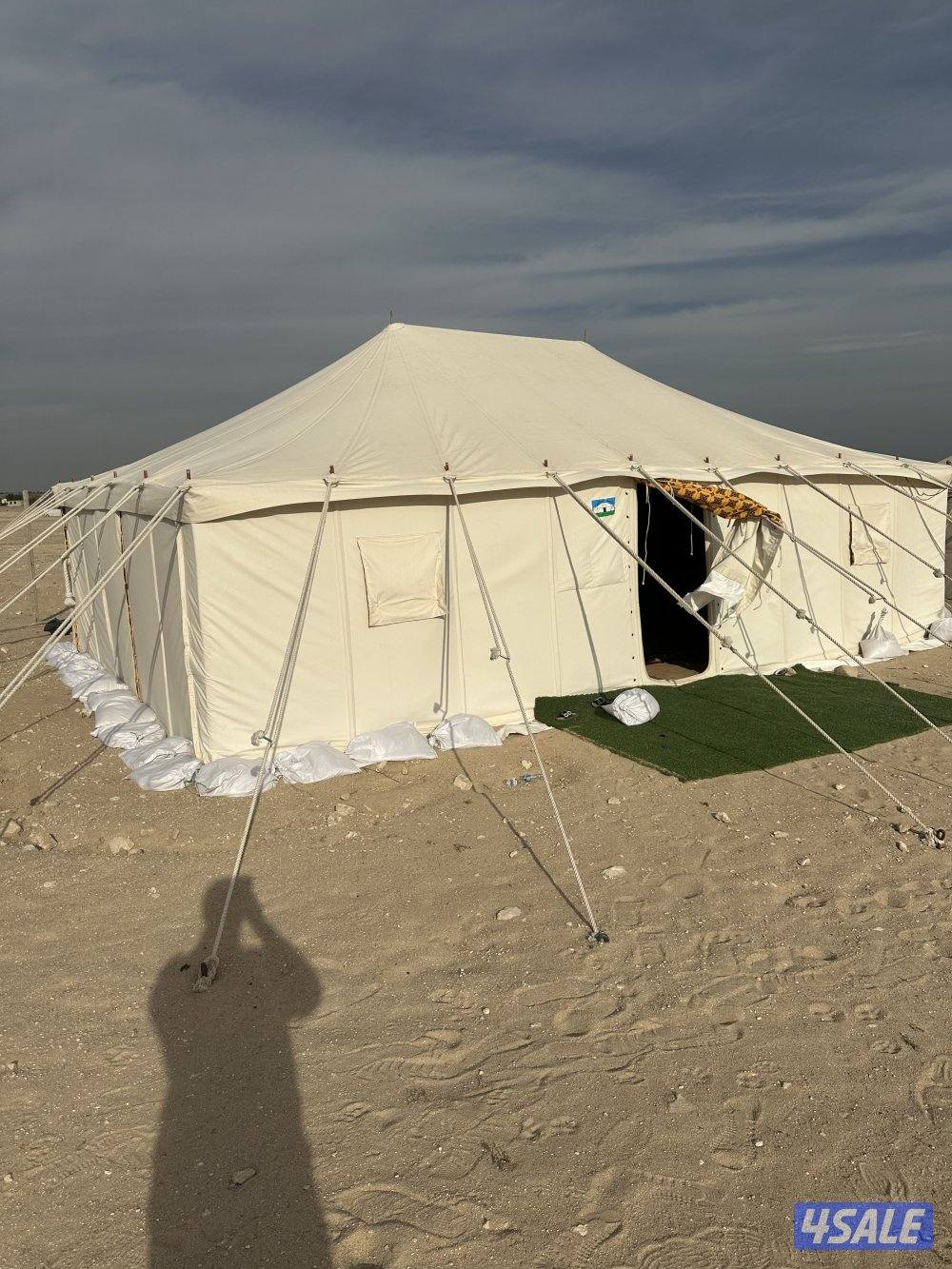 للبيع مخيم كامل جديد0