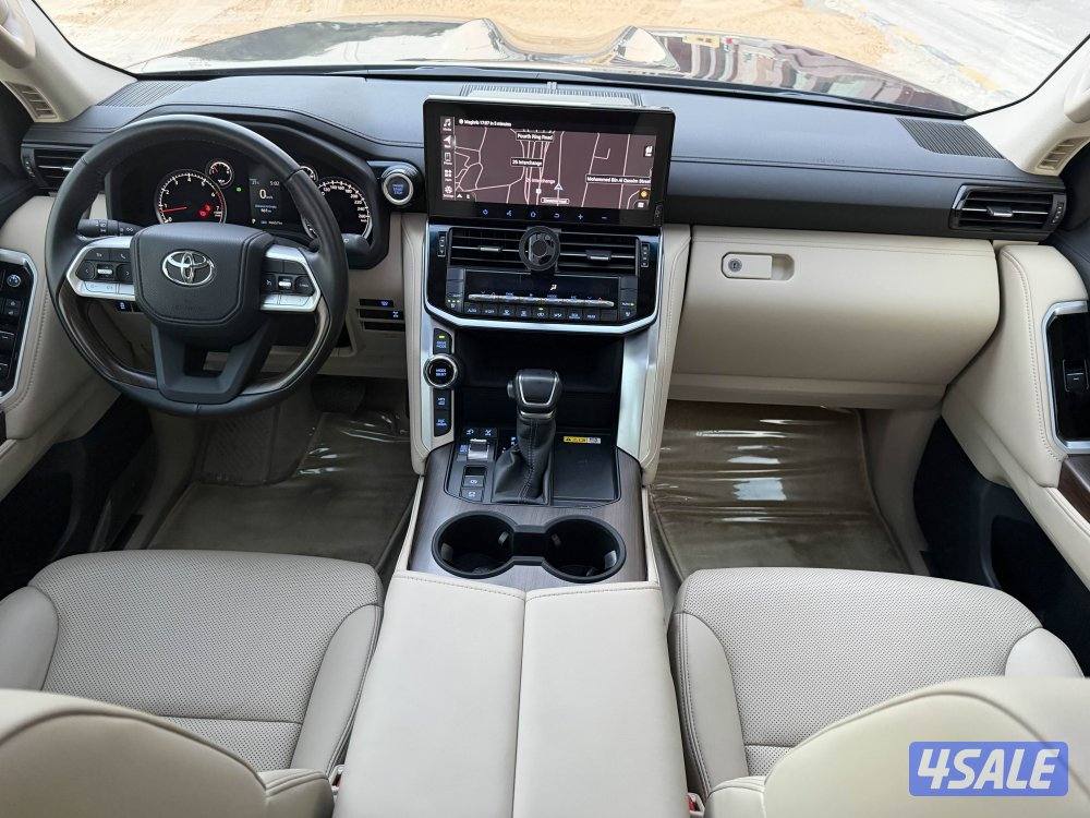 لاند كروزر GX.R توين تيربو موديل 2024 تحت الكفاله شاشه كبير جلد تبريد1