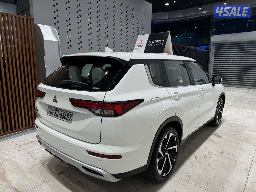 Mitsubishi Outlander2