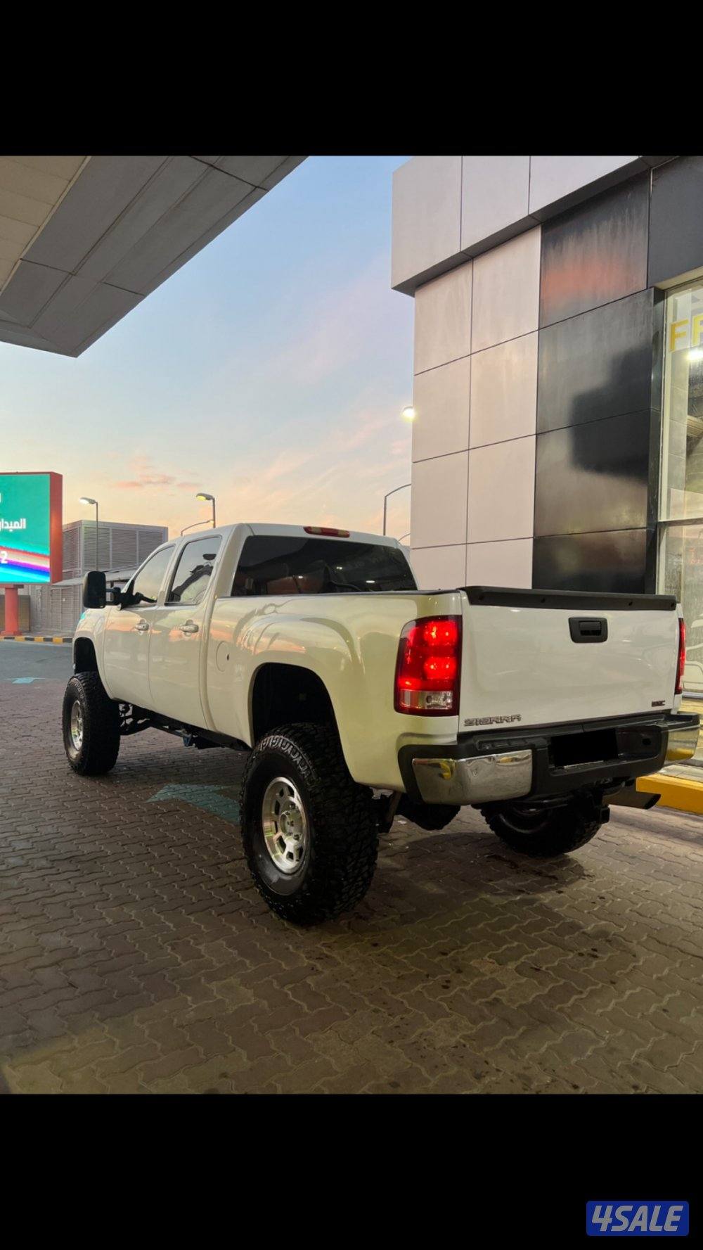 وانيت سيرا hd25004