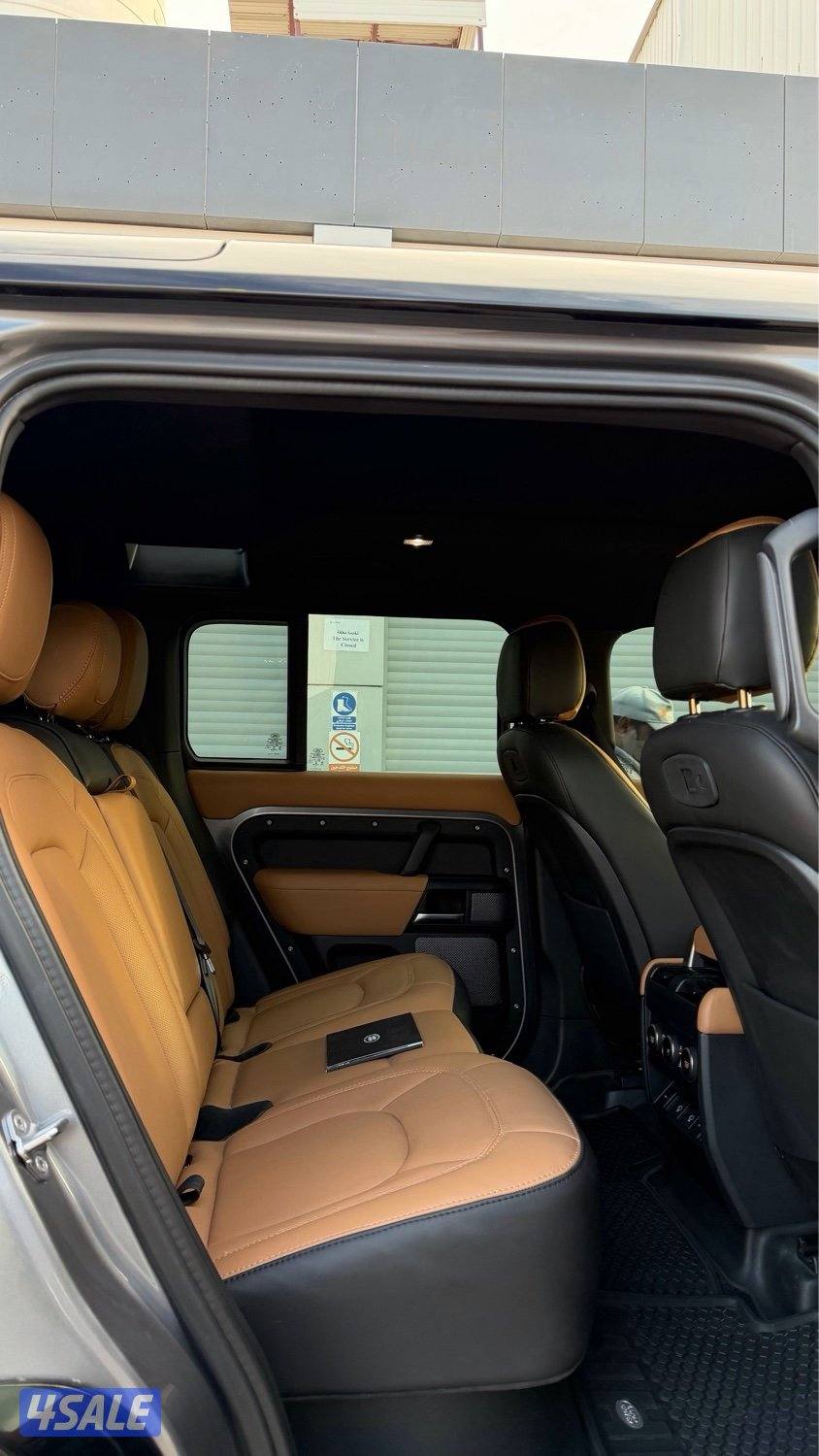 للبيع ديفندر داخلية تان 215