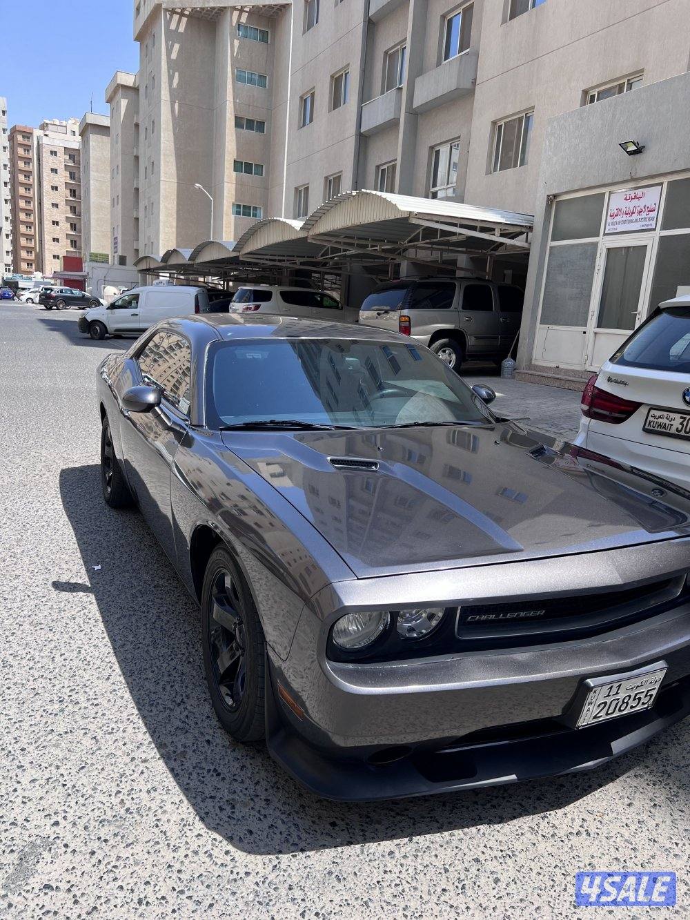 للبيع تشالنجر 6 سلندر1