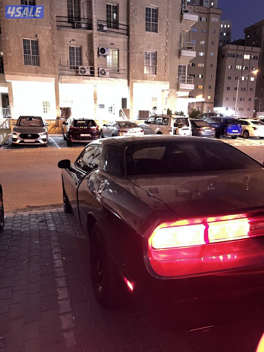 للبيع تشالنجر 6 سلندر7