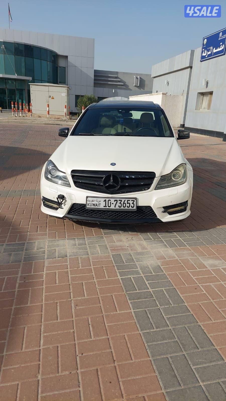 للبيع مرسيدس c300 موديل ٢٠١٢ فل اوبشن عداد ٢٣٣ الف كيلو2