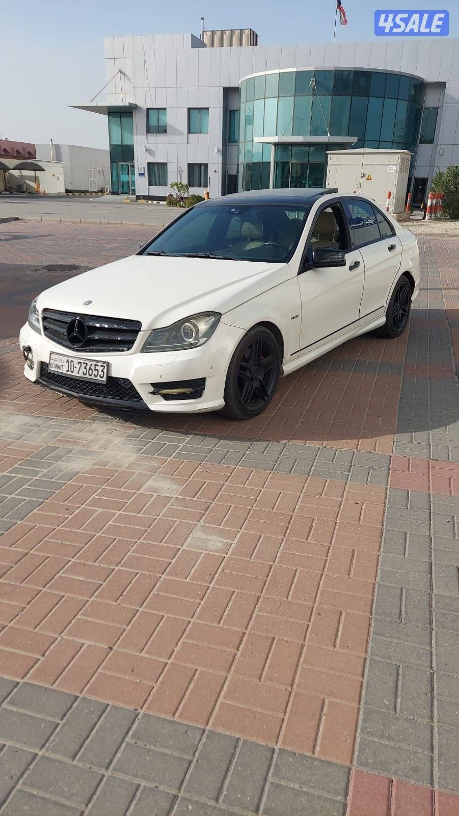 للبيع مرسيدس c300 موديل ٢٠١٢ فل اوبشن عداد ٢٣٣ الف كيلو1