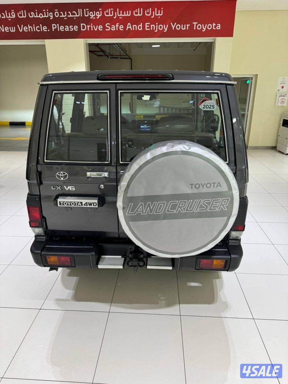 للبيع ربع تويوتا3