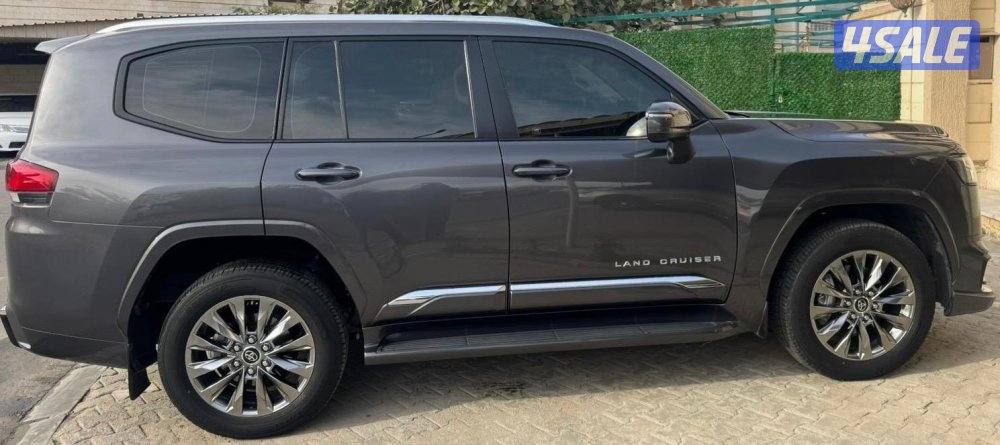 للبيع لاندكروزر  gxr تون تيربو شرط الفحص مكفول خمس سنوات1