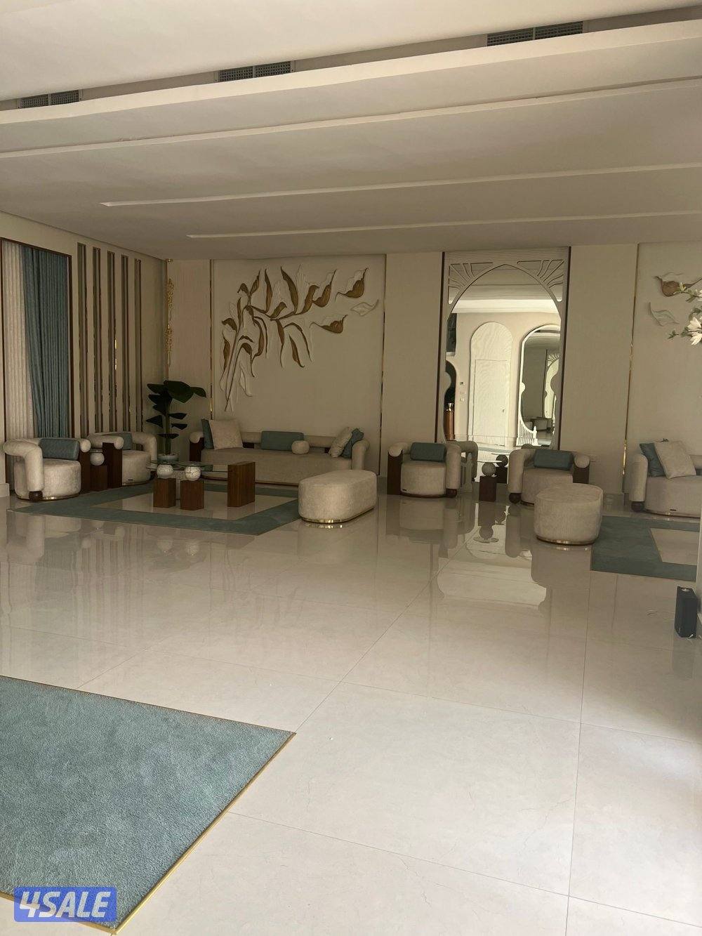 جميع أنواع الأصباغ  الحديثه وتركيب بديل خشب وتركيب ورق الحائط6