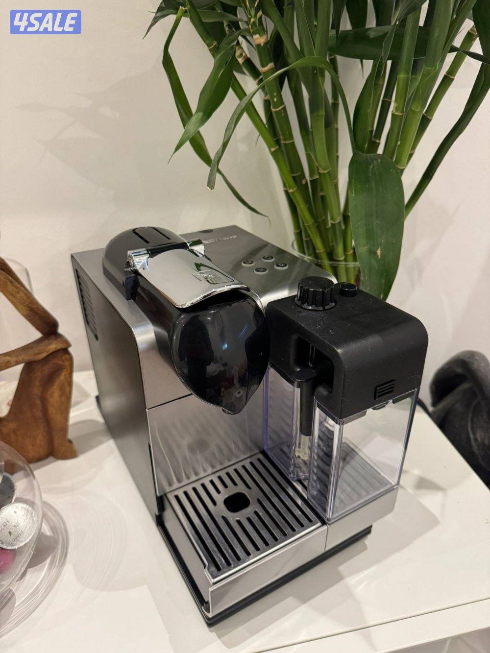 للبيع مكينه قهوه نوع نسبريسو كبسوله صغير نضيفه0