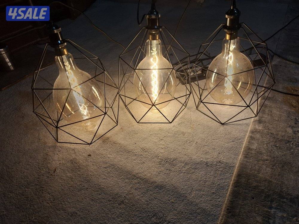 للبيع ثلاث ثريات مع التوصيل0