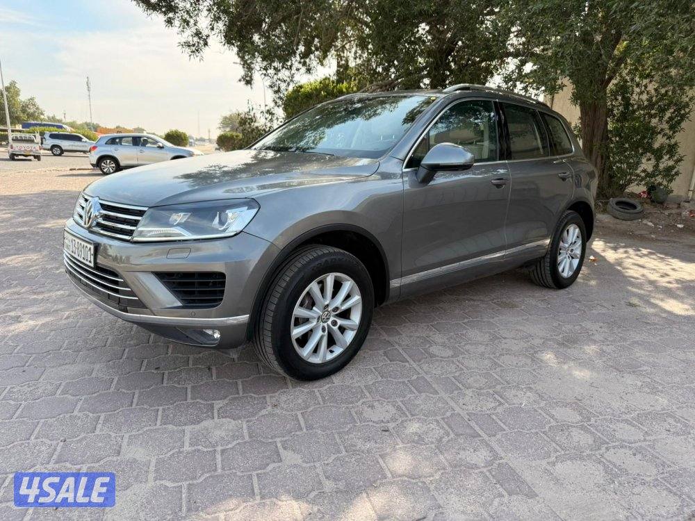 طوارق 2016 بحالة فوق الممتازة سيرفيس منتظم حتي الآن 168km3