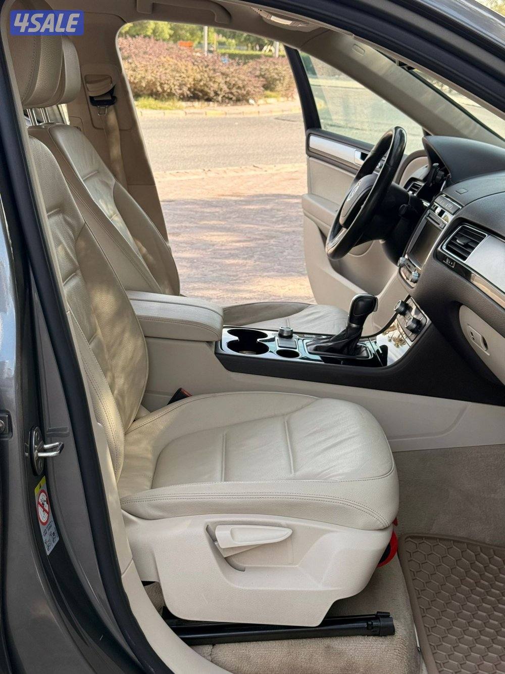 طوارق 2016 بحالة فوق الممتازة سيرفيس منتظم حتي الآن 168km6