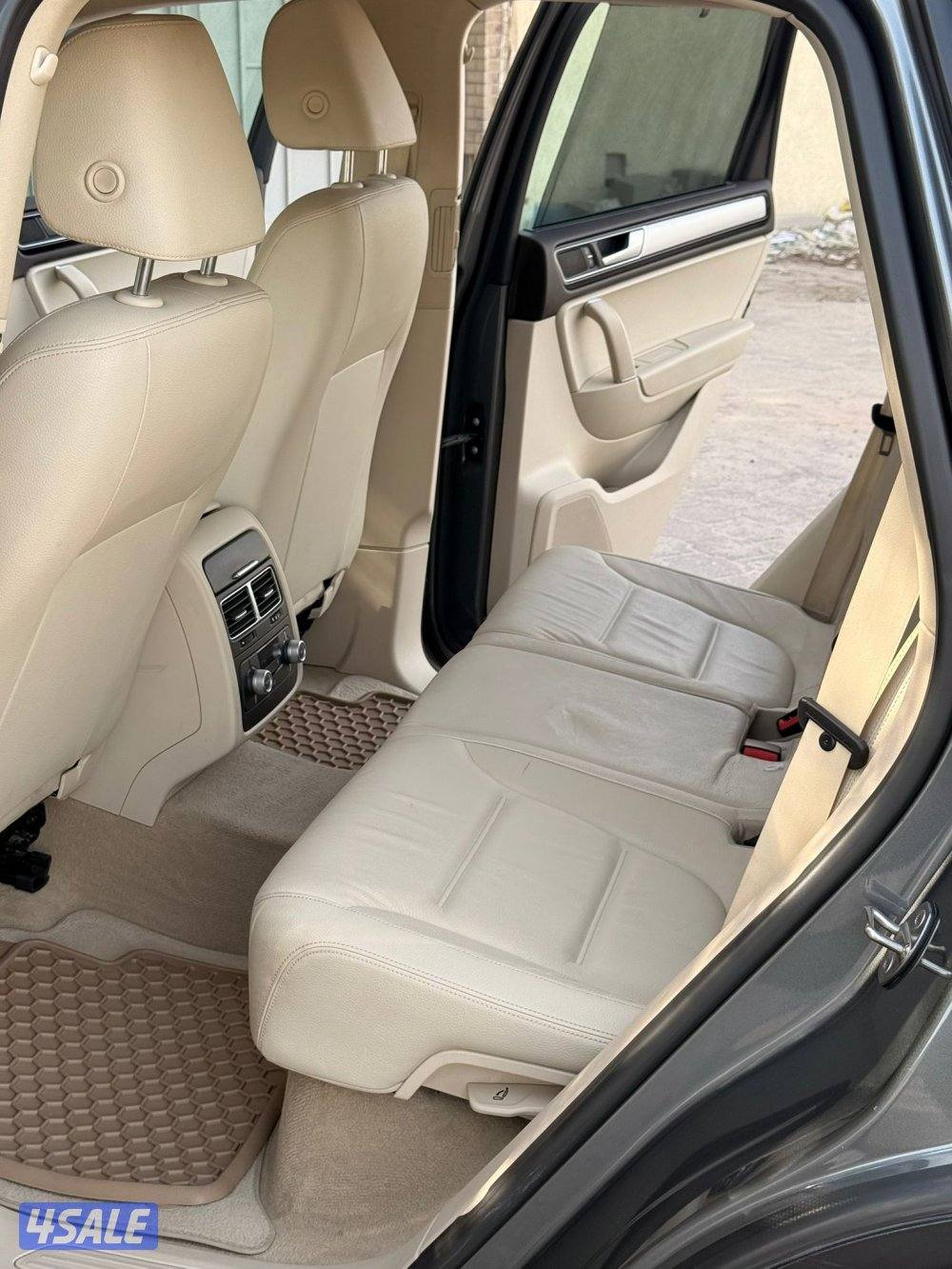 طوارق 2016 بحالة فوق الممتازة سيرفيس منتظم حتي الآن 168km7