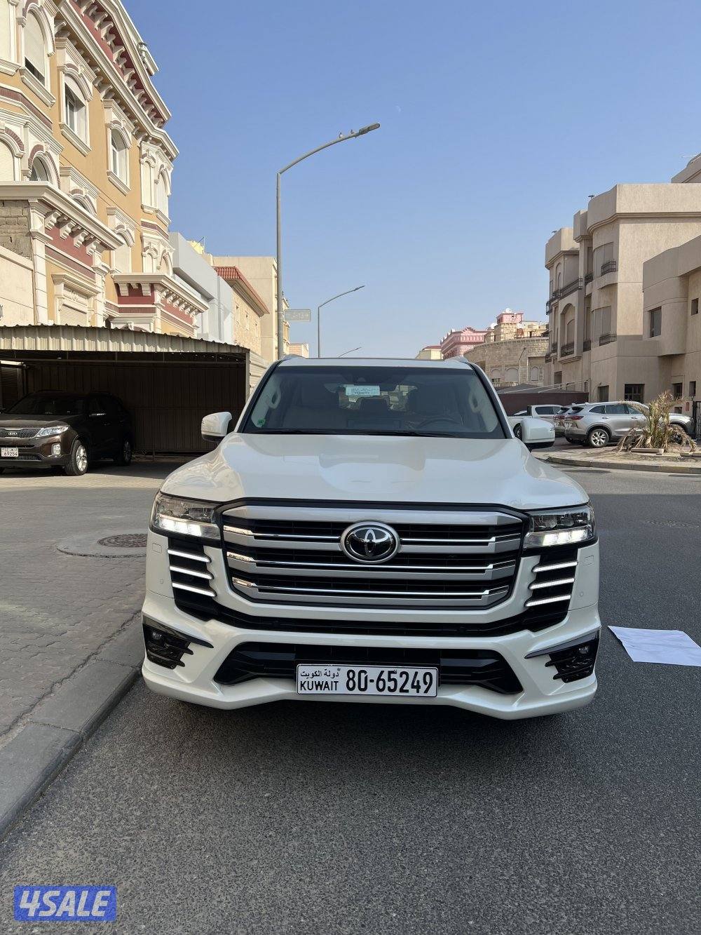 تويوتا لاندكروزر0