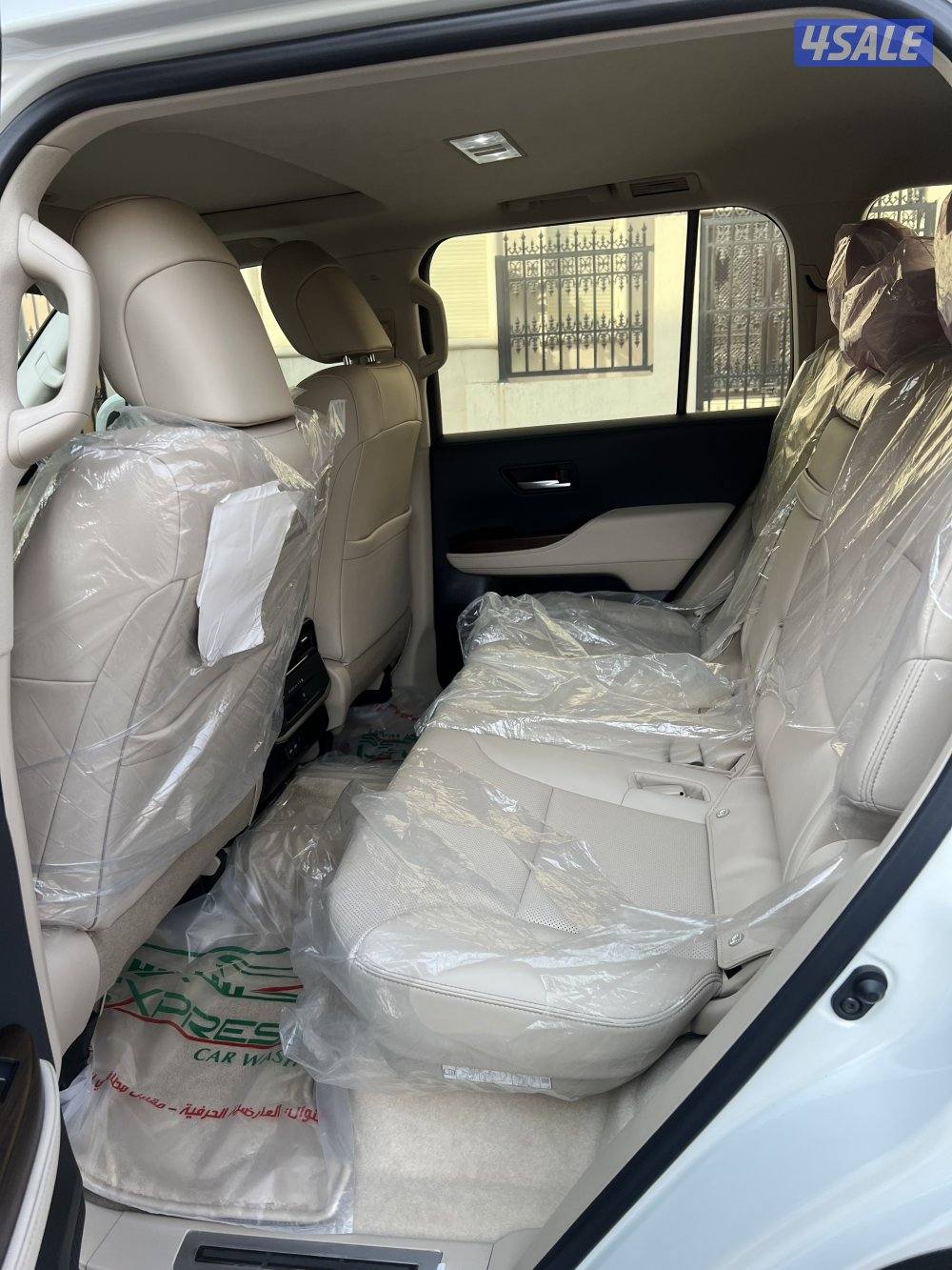 تويوتا لاندكروزر8