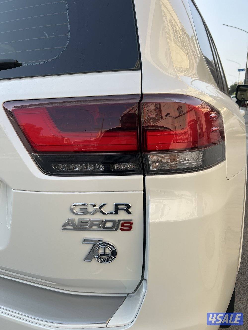 تويوتا لاندكروزر9