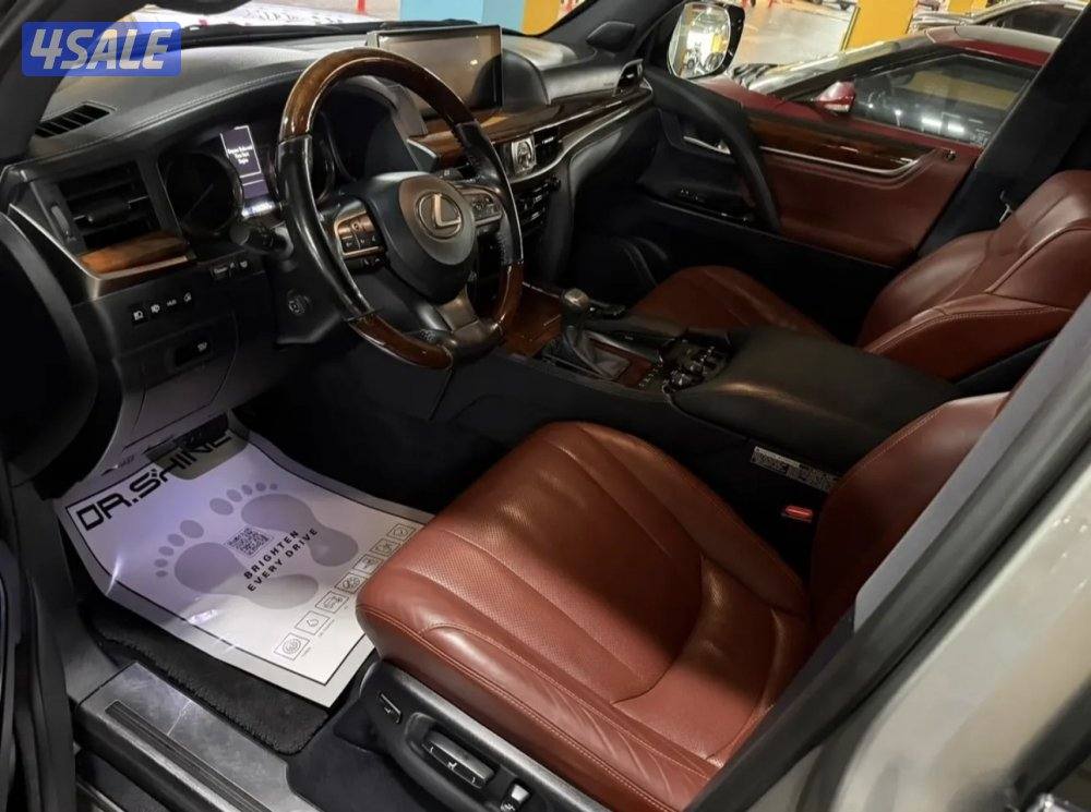 LEXUS LX 570 Sport جيب3