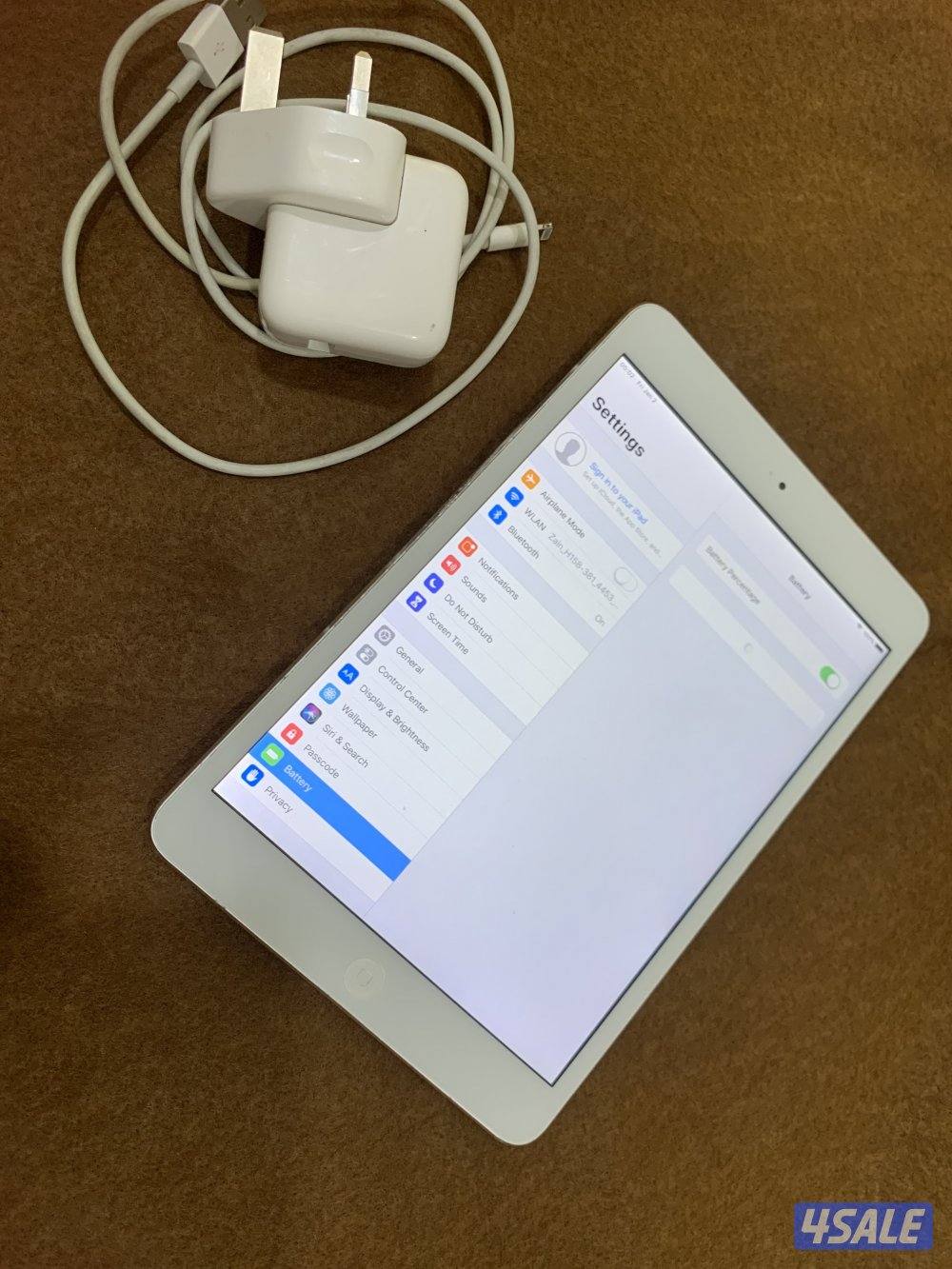 ايباد ميني تو 2 فضي 32 جيجابايت نظيف وشغال تمام مع الشحن الاصلي4