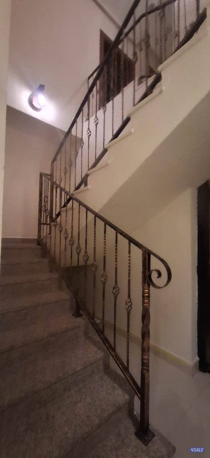 شقة دوبلكس بالمهبوله على البحر مباشر0