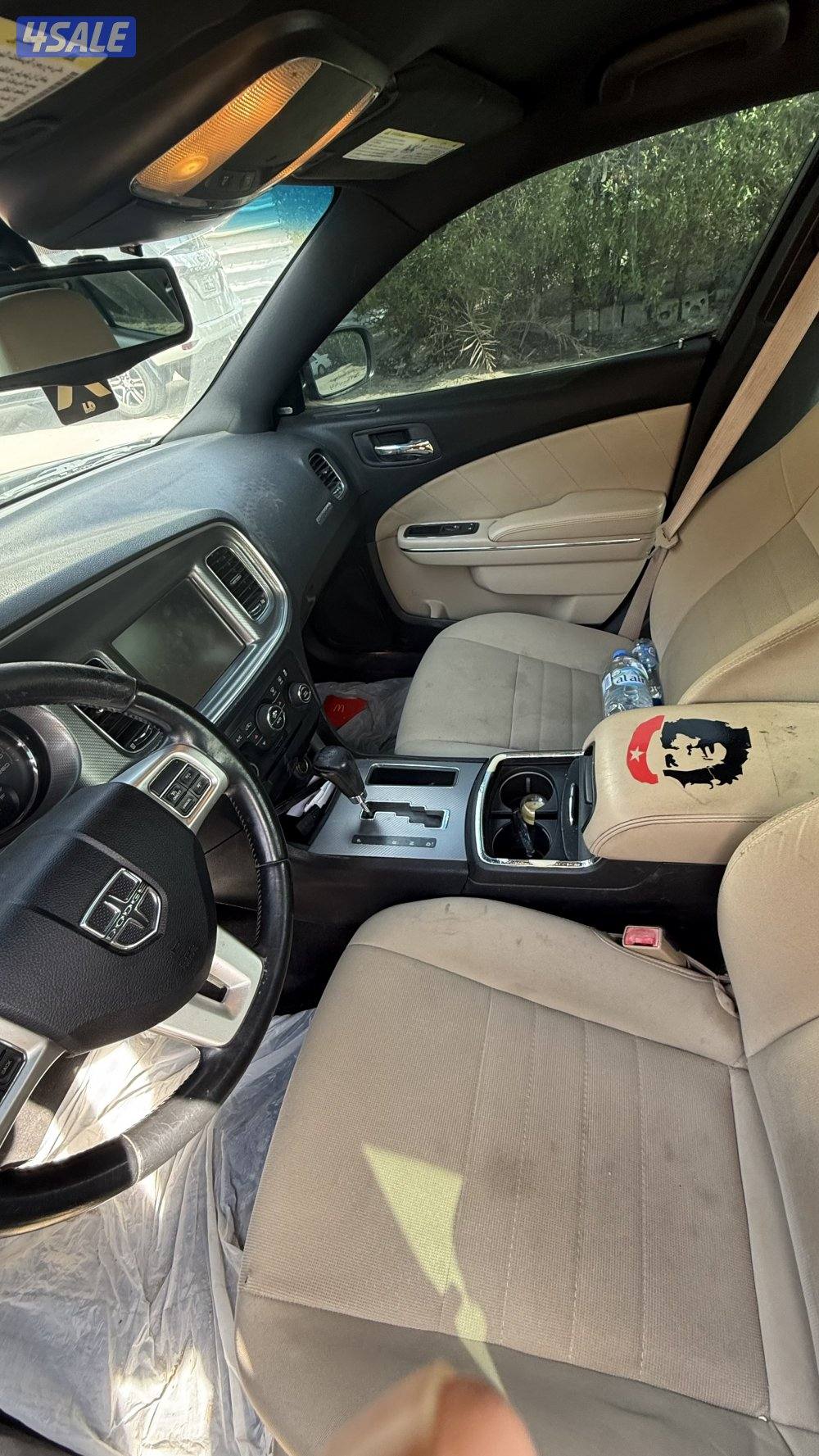 للبيع دوج شارجر موديل ٢٠١٣شرط الفحص10