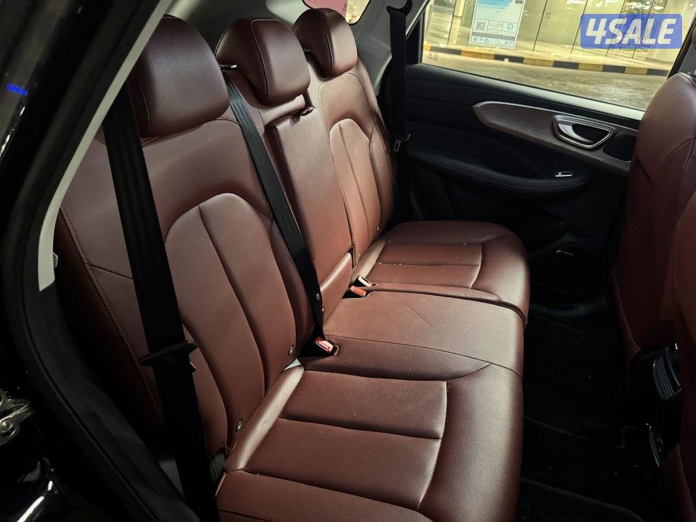 سياره Mgrx5  م 2025 كامله المواصفات اعلي فئه1500 سي سي تربو8